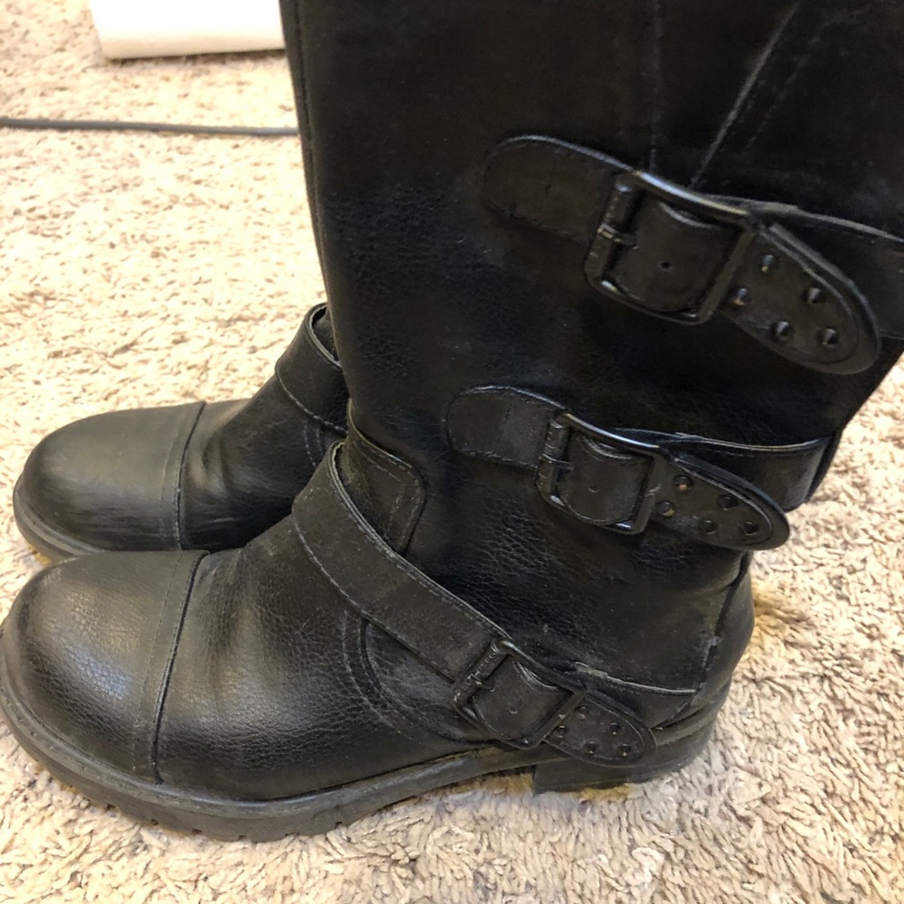 Boots - Picture 3 of 3